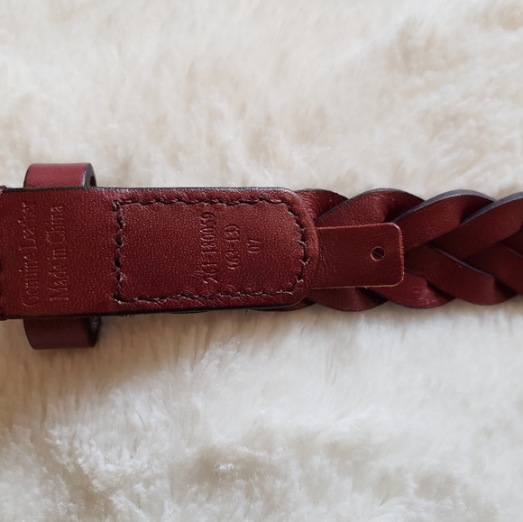 Uniqlo red braided leather belt like new - Picture 4 of 5